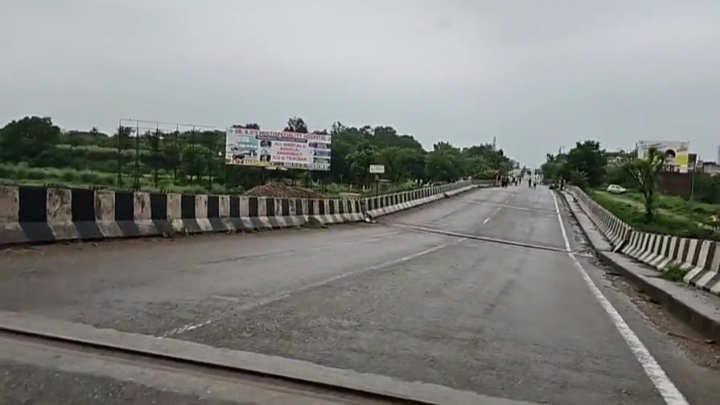 Traffic police issues advisory after Chawal bridge on Jammu-Pathankote national highway damage