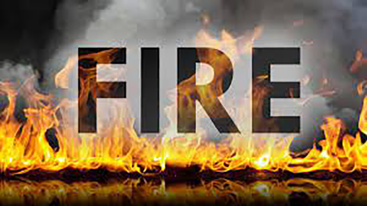 Inferno Breaks Out in Wazir Bagh Srinagar, F&ES On Job