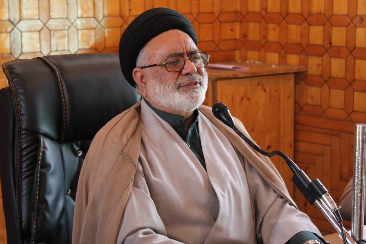Jammu and Kashmir Anjuman-E-Sharie Shian President Urges Diplomacy Amidst Pakistan-Iran Tensions
