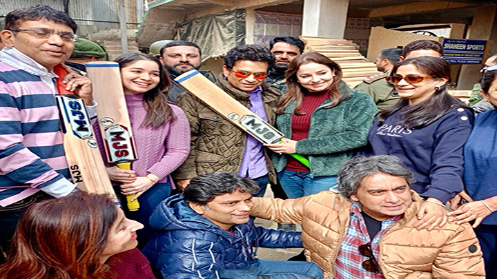 Sachin Tendulkar visits bat factory in J&Ks Pulwama