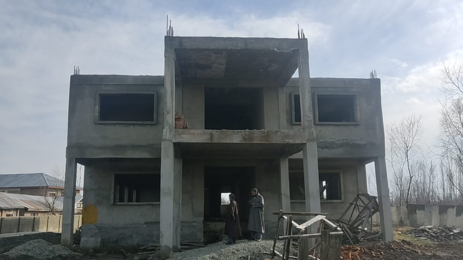 Eight years on, Hospital building in Gudjehengeer Bandipora yet to complete