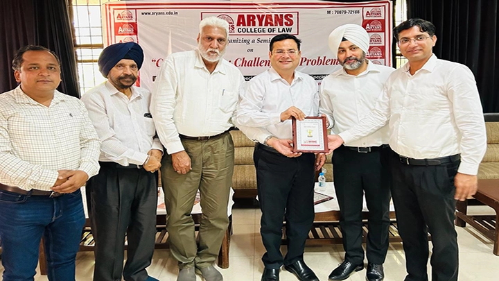 Bar Association, Patiala & Aryans College, Rajpura organizes a seminar on Cyber Security