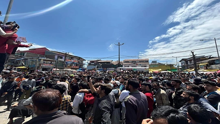 AIP held road rally in Bandipora witnesses huge participation from youths