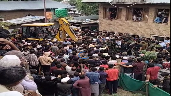 Three Men Fall Into Tubewell in Budgam Village While Attempting Rescue