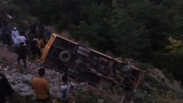 Student, Driver Injured As School Bus Falls Into Gorge in Chrar-e-Sharief Budgam