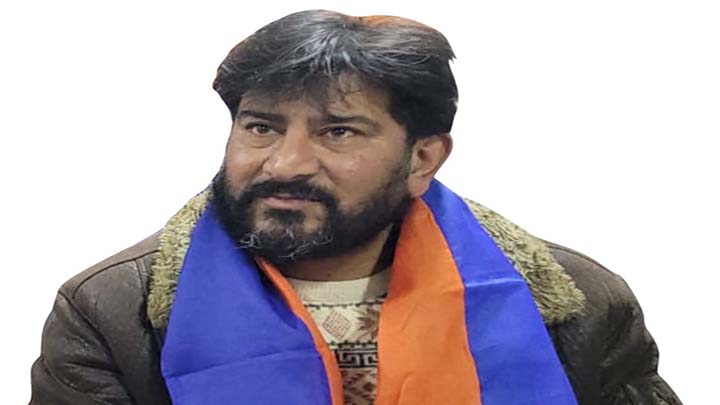 Yaqoob Dunoo Expresses Solidarity with Handwara Fire Victims