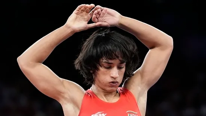 Khap leader seeks ‘inquiry’ by sitting SC judge, Bharat Ratna for Vinesh Phogat