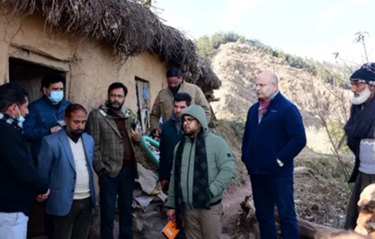Another batch of 32 villagers returned home from isolation centre in J-K’s Rajouri
