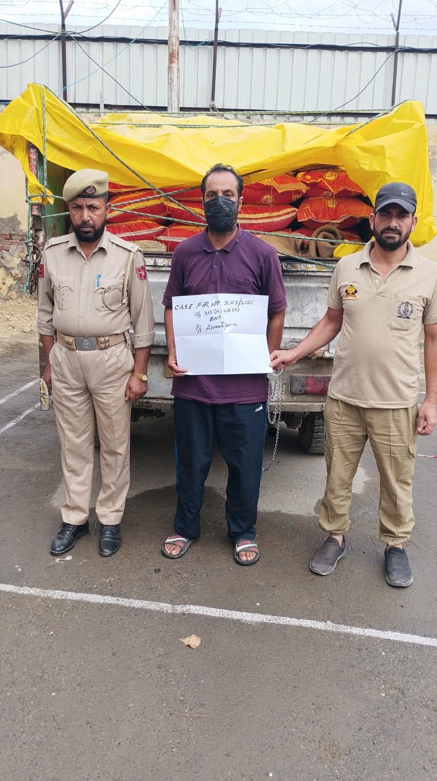 Police Bust Illegal Rebranding of Govt Rice in Awantipora, Arrests One