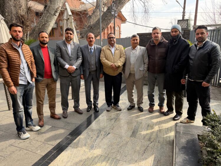 GRGI Chairman Sanjay Jindal & Vice Chairperson Mrs. Indu Jindal Meet Kashmir Dignitaries in Srinagar