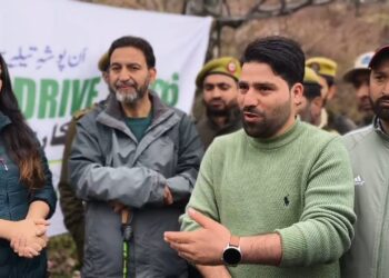 Mega Plantation Drive Held in Sukhnag, Budgam; Hundreds Participate