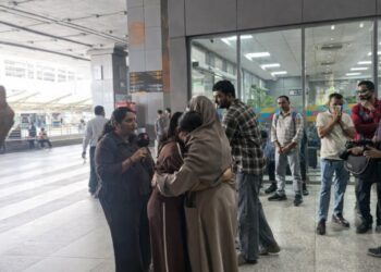 J&K Government Arranges Free Buses at Delhi Airport for Students Returning From Iran