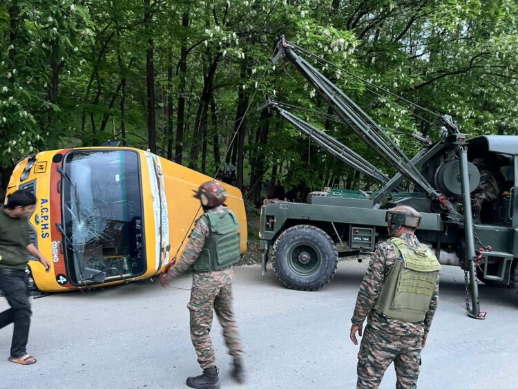 School Bus Accident in Bazipora Ajas; Army Rescues Injured Swiftly