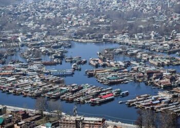 CAG Flags Disappearance and Shrinkage of Lakes in J&K, Raises Environmental Concerns