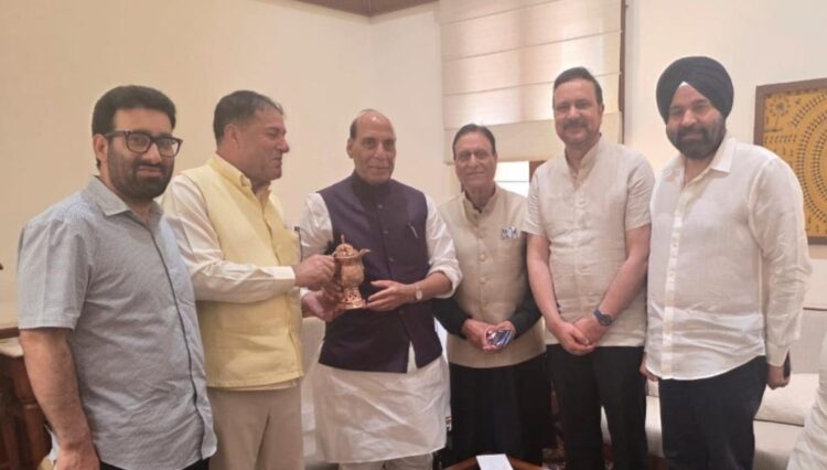 J&K MPs, MLAs meet Defence Minister Rajnath Singh