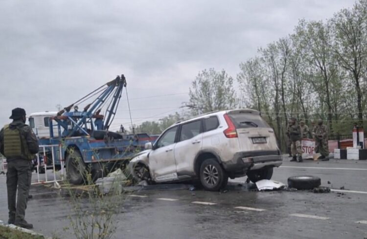 Road Accident Leaves Four from Uttar Pradesh Injured on Srinagar – Jammu Highway