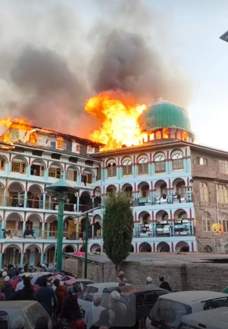 Seminary, Mosque Gutted in Fire in Srinagar’s Hyderpora; Students Evacuated Safely
