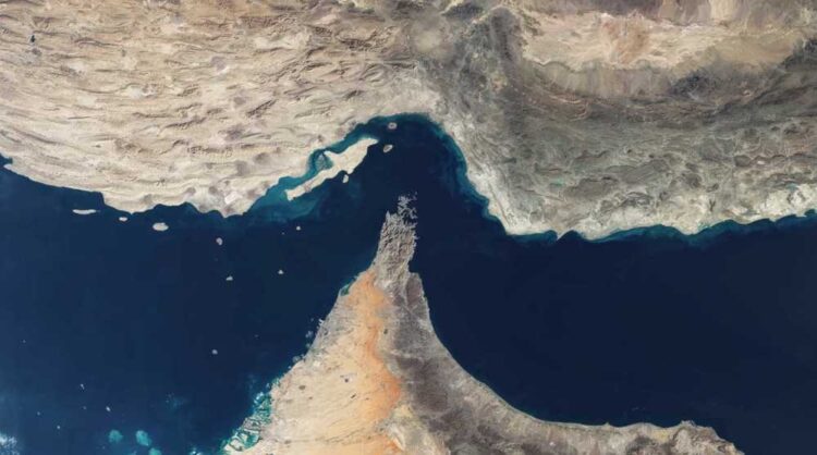 Iran, Oman Discuss Hormuz Transit Safety Amid Rising Tensions