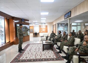 GOC White Knight Corps Reviews Operational Readiness at HQ CIF