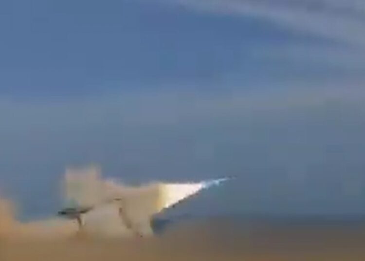 IRGC Claims Cruise Missile Strike on MSC Sariska in Retaliation for US Attack