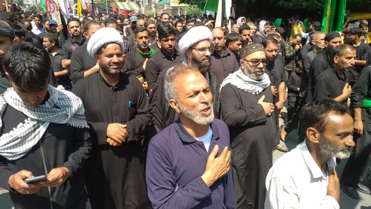 Black Flags, Sabeels Line Route as Thousands Commemorate 8th Muharram in Srinagar