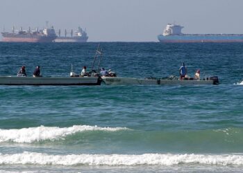 Oil Tanker Reportedly Hit Near Strait of Hormuz Amid Route Dispute
