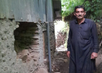 Fresh blasting causes further damage to Uri house, part of structure caves in